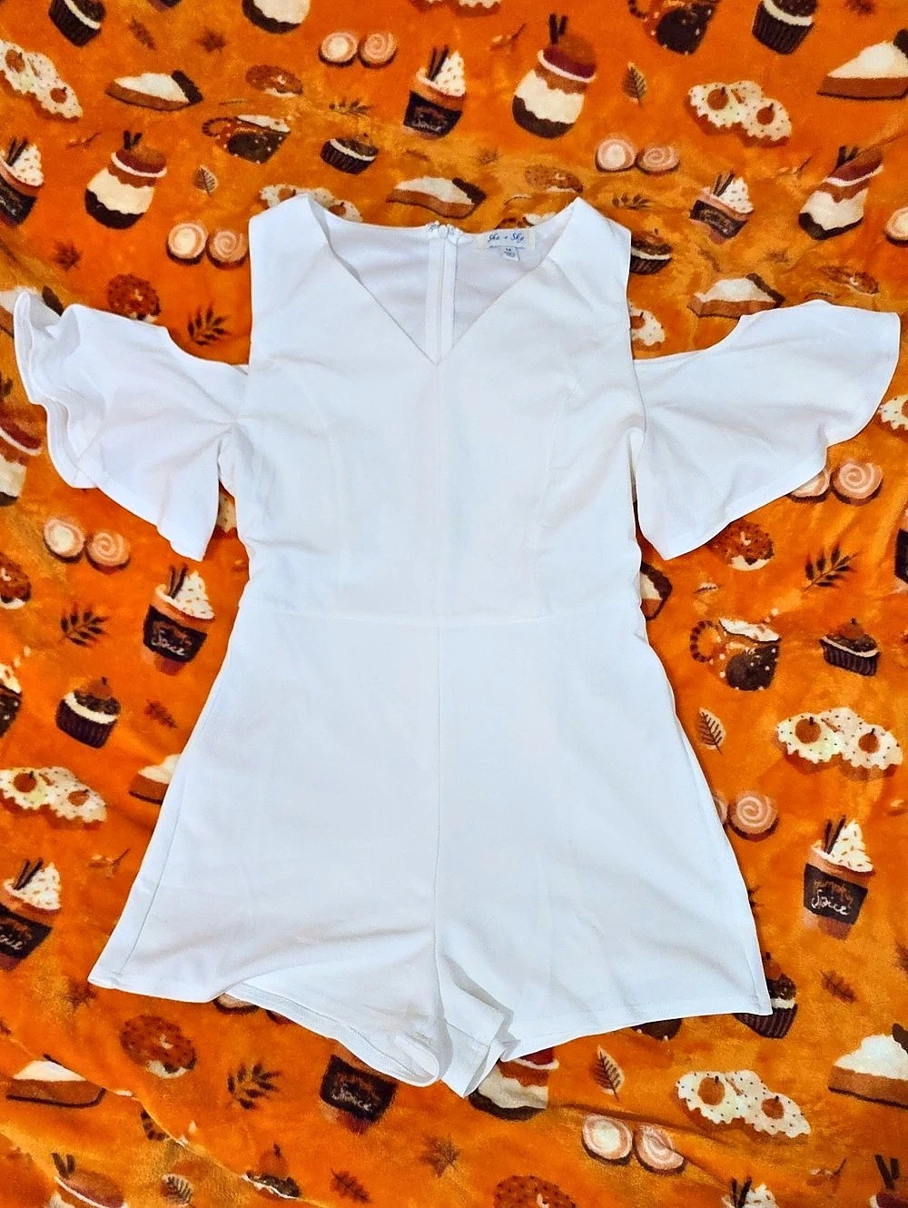 She + Sky White Ruffle Sleeve Romper Size Medium